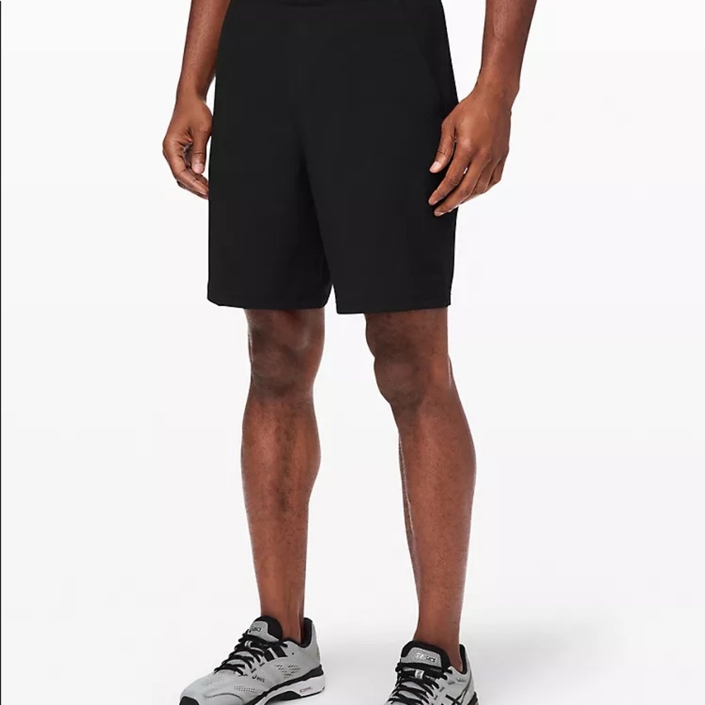 Lululemon  Pace Breaker Short 9" w liner